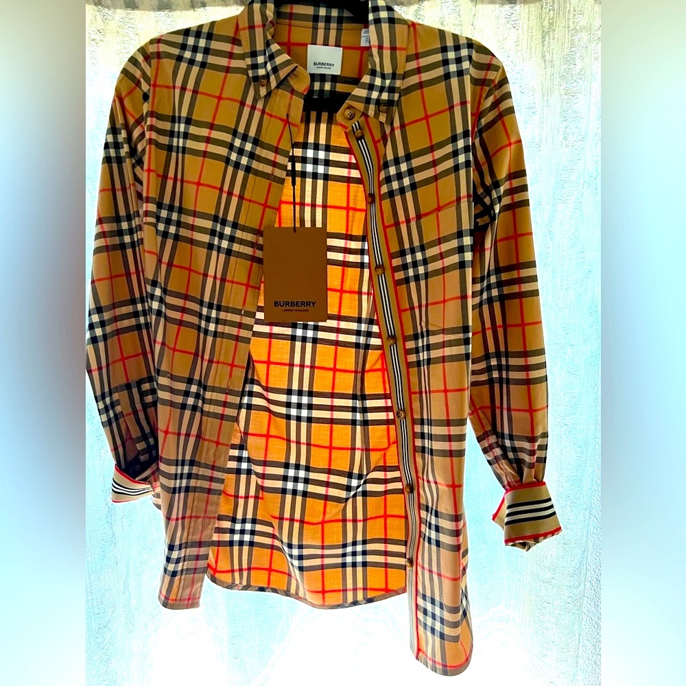 New Burberry button down shirt